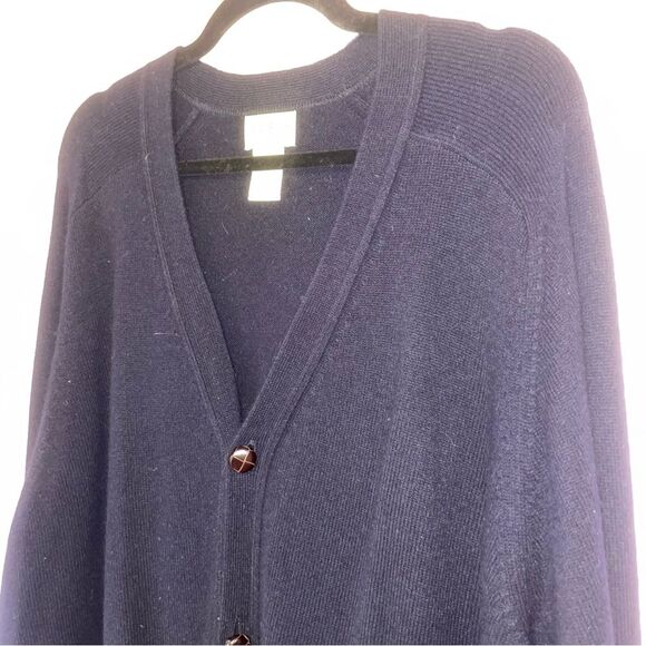 L.L. Bean XLT 100% Lambswool Knit Navy Sweater Cardigan - Picture 2 of 7